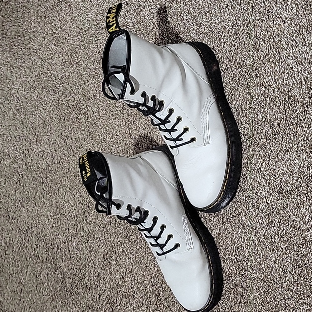 Dr. Martens air cushion sole Zavala boots white size 7 uk 8 usm 41 eu 9usl